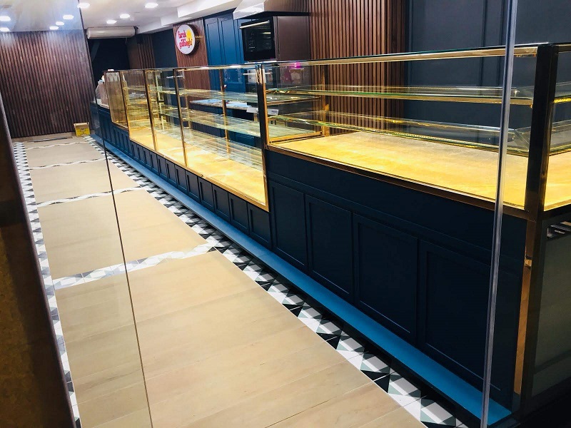Tatlı Teşhir ve Satış Reyonları 